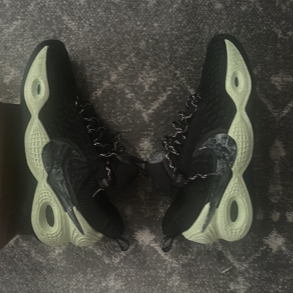 Nike cosmic unity green glow brand new size 13 - Picture 6 of 7